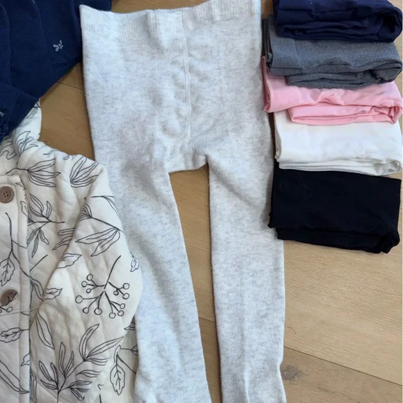 Carter’s - Baby Girl 12 Month 13-Piece Bundle - Picture 14 of 15